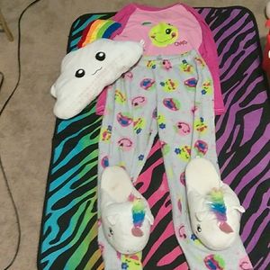 A full pajama kid set